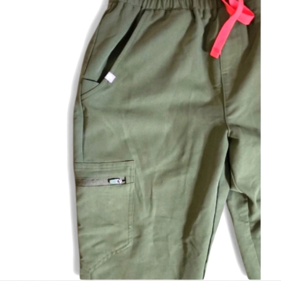 Figs Olive Green PO 2042 Zamora Jogger Scrub Pants Size XS/P - Picture 2 of 5